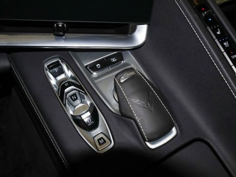 Used 2023 Chevrolet Corvette Stingray Preferred Cpe w/ Z51 Performance Package RWD image 35