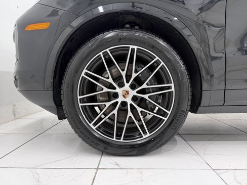 New 2026 Porsche Cayenne image 16