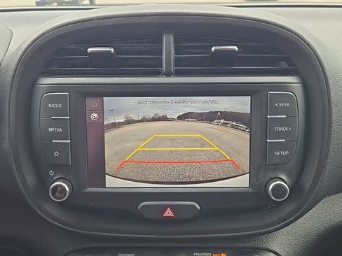 Used 2024 Kia Soul LX image 7