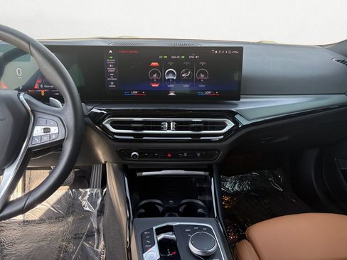 Used 2024 BMW 230i Coupe w/ Convenience Package RWD image 10