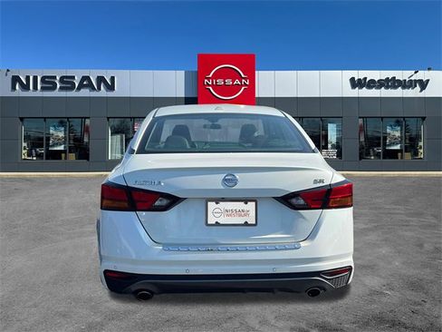 Used 2022 Nissan Altima 2.5 SR image 7