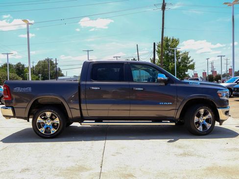 Used 2019 RAM 1500 Laramie AWD/4WD image 21