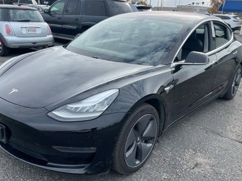 Used 2018 Tesla Model 3 Long Range image 3