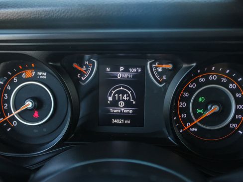 Used 2025 Jeep Wrangler Unlimited Sport AWD/4WD image 22