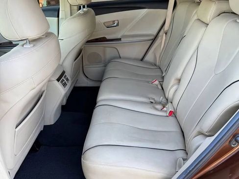 Used 2014 Toyota Venza XLE image 15