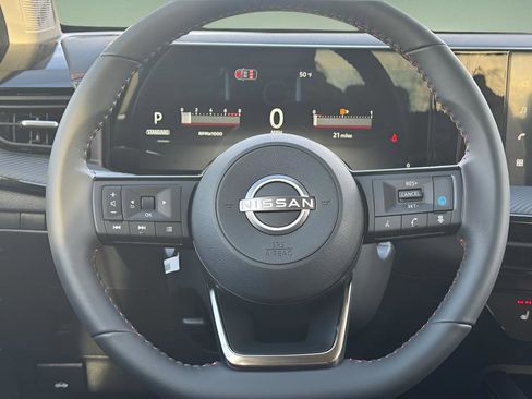 New 2026 Nissan Kicks SR w/ Cold Weather Package AWD/4WD image 11