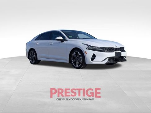 Used 2021 Kia K5 EX image 4