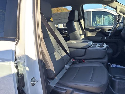 New 2026 Chevrolet Silverado 3500 W/T image 26