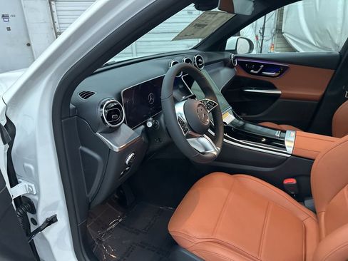 New 2026 Mercedes-Benz GLC 300 GLC 300 image 9
