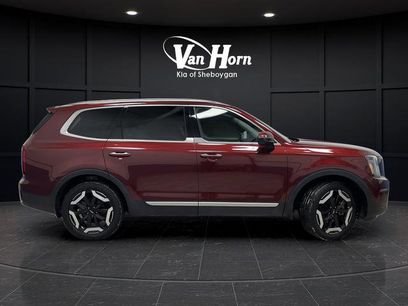 Used 2024 Kia Telluride S w/ S Sunroof Package