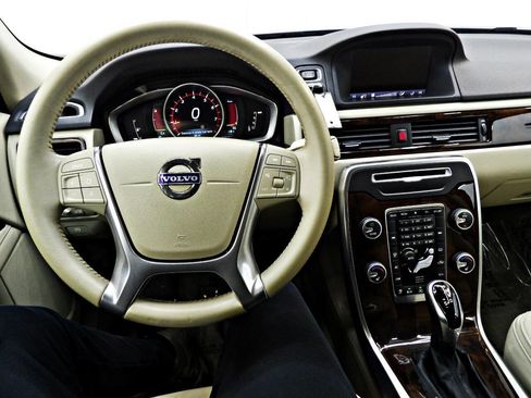 Used 2015 Volvo XC70 T5 Premier Plus image 18