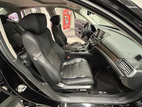 Used 2018 Honda Accord EX-L image 38
