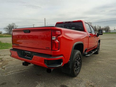 Used 2022 Chevrolet Silverado 2500 LTZ w/ LTZ Plus Package AWD/4WD image 3
