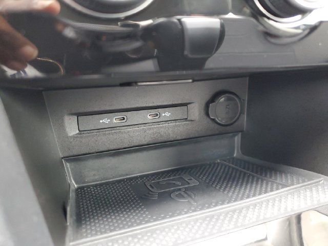 Certified 2024 Volkswagen Taos SE FWD image 27