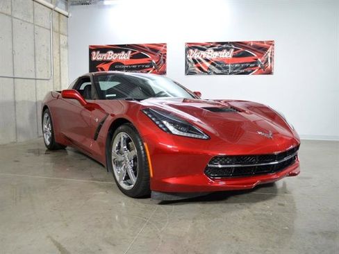 Used 2015 Chevrolet Corvette Stingray w/ 2LT Preferred Equipment Group image 2
