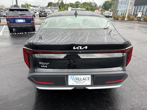 New 2026 Kia K4 FWD image 5