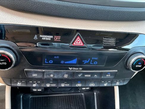 Used 2016 Hyundai Tucson Limited w/ Option Group 03 FWD image 35