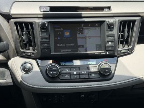 Used 2016 Toyota RAV4 Limited FWD image 17