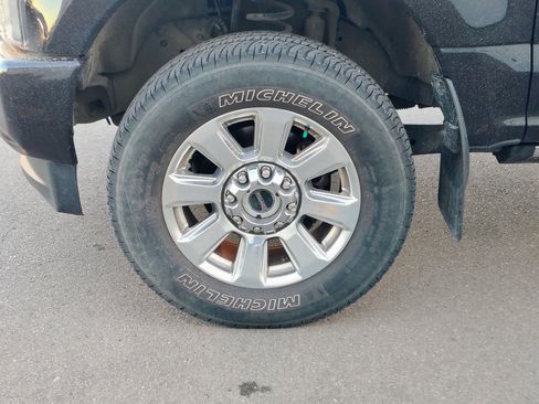 Used 2019 Ford F350 Platinum w/ FX4 Off-Road Package image 9