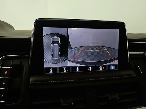 Used 2021 Chevrolet Tahoe High Country w/ Premium Package AWD/4WD image 23