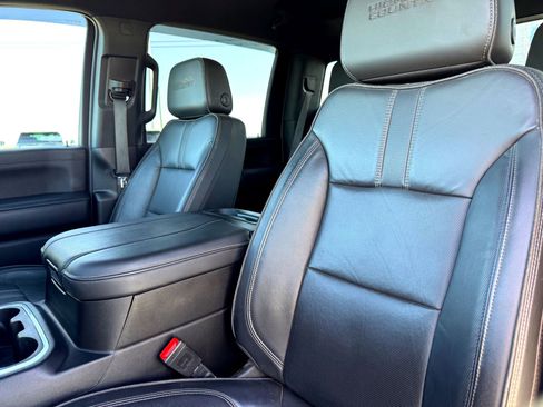 Used 2023 Chevrolet Silverado 2500 High Country w/ Z71 Off-Road Package image 13