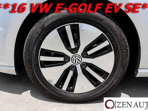 Used 2016 Volkswagen e-Golf SE FWD image 45