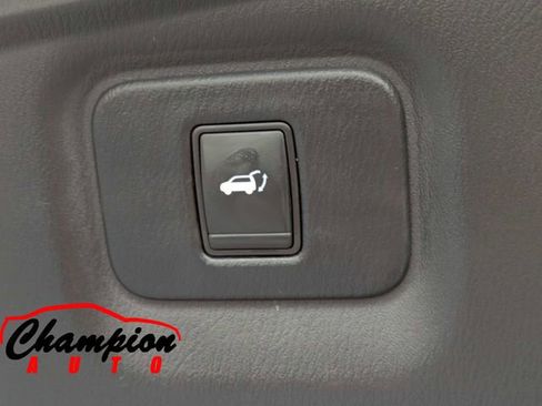 Used 2019 INFINITI QX60 Luxe w/ Essential Package image 17