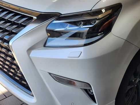 Used 2020 Lexus GX 460 Premium w/ Premium Package AWD/4WD image 8
