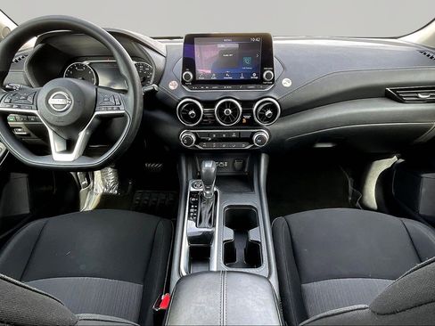 Used 2024 Nissan Sentra SV FWD image 7