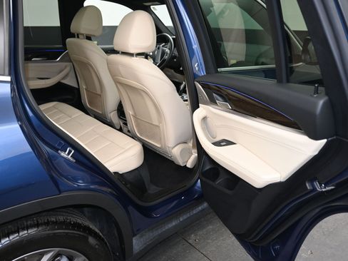 Used 2021 BMW X3 xDrive30i w/ Premium Package image 11