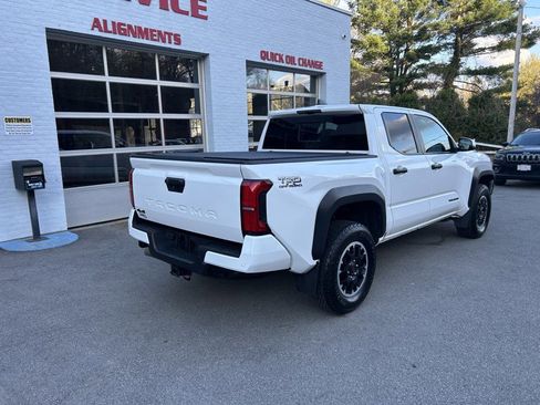 Used 2024 Toyota Tacoma TRD Off-Road w/ TRD Off Road Upgrade Package AWD/4WD image 8