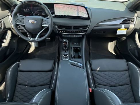 New 2026 Cadillac CT5 V image 9