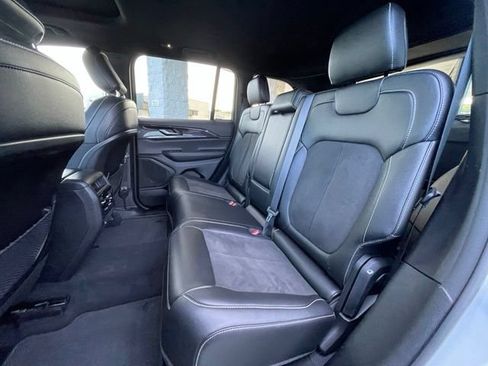 Used 2023 Jeep Grand Cherokee Altitude AWD/4WD image 26