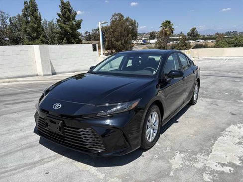 Used 2026 Toyota Camry LE FWD image 5