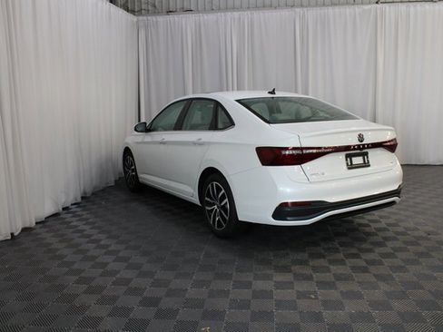 New 2026 Volkswagen Jetta SE image 19