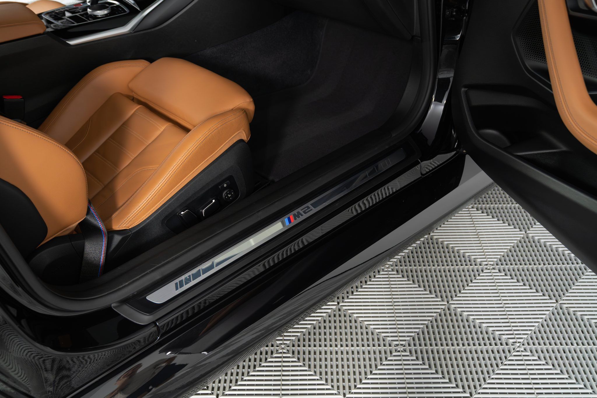 Used 2024 BMW M2 RWD image 32