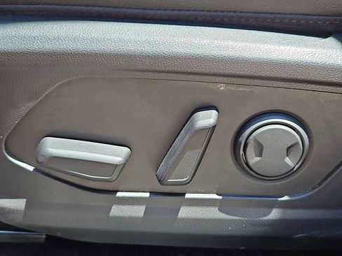 Used 2023 Hyundai Tucson Limited AWD/4WD image 17