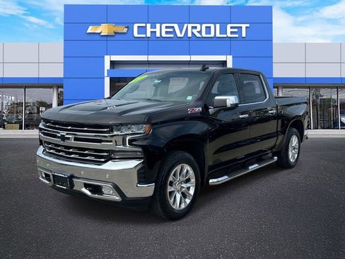 Used 2022 Chevrolet Silverado 1500 LTZ w/ LTZ Premium Package image 2