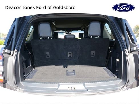 Certified 2023 Ford Expedition Platinum image 14