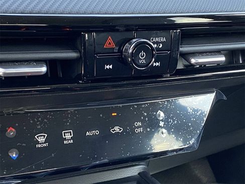 New 2026 Nissan Kicks SR image 28