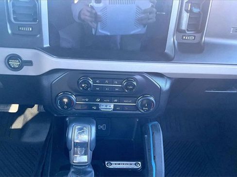 Certified 2022 Ford Bronco Wildtrak image 31