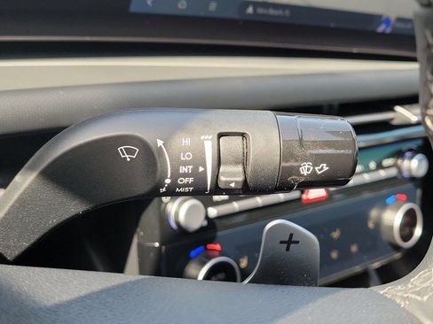 Used 2025 Hyundai Santa Cruz XRT AWD/4WD image 14