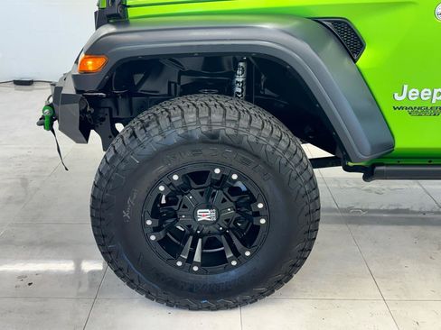 Used 2019 Jeep Wrangler Unlimited Sport AWD/4WD image 35