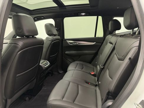 Used 2023 Cadillac XT6 Luxury FWD image 16