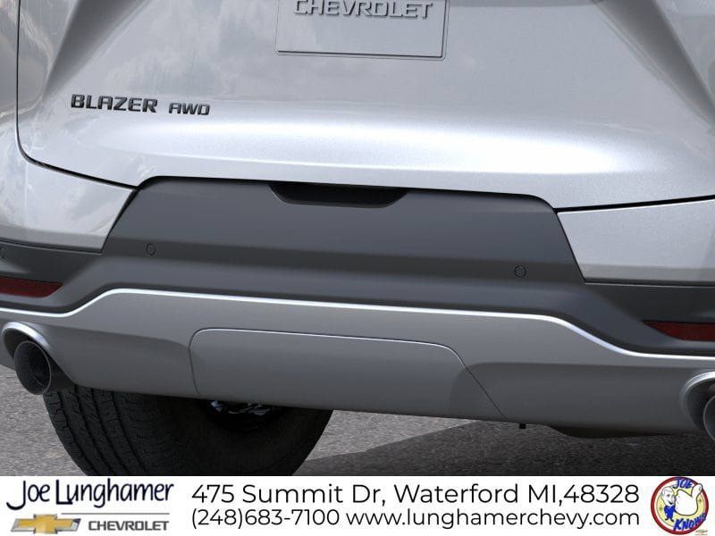 New 2026 Chevrolet Blazer LT w/ Midnight/Sport Edition AWD/4WD image 16