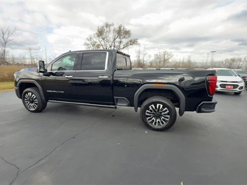 Used 2025 GMC Sierra 2500 Denali Ultimate w/ Snow Plow Prep/Camper Package image 6