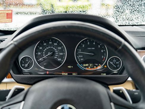 Used 2018 BMW 330i Sedan w/ Premium Package RWD image 20
