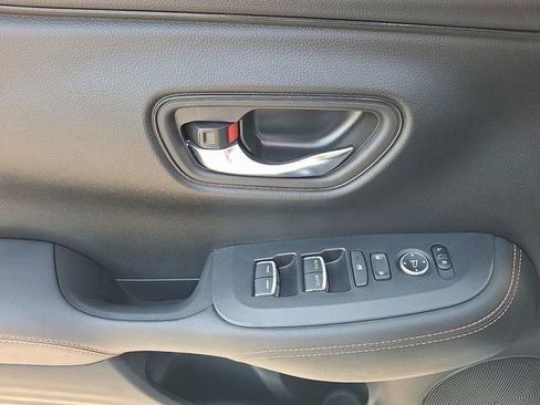 Used 2024 Honda HR-V Sport image 13