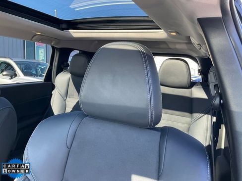 Used 2023 Mitsubishi Outlander SE image 18