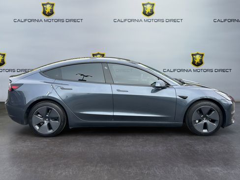 Used 2022 Tesla Model 3 Long Range AWD/4WD image 6